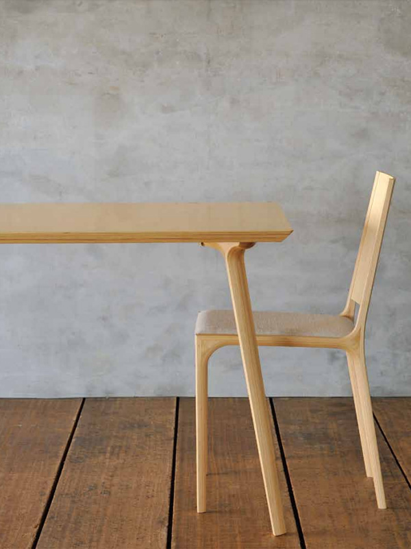 �����˥󥰥ơ��֥� ��